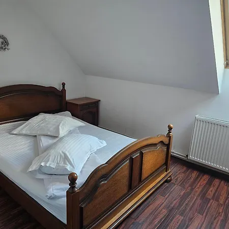 Pensiunea Kyfana Zărneşti